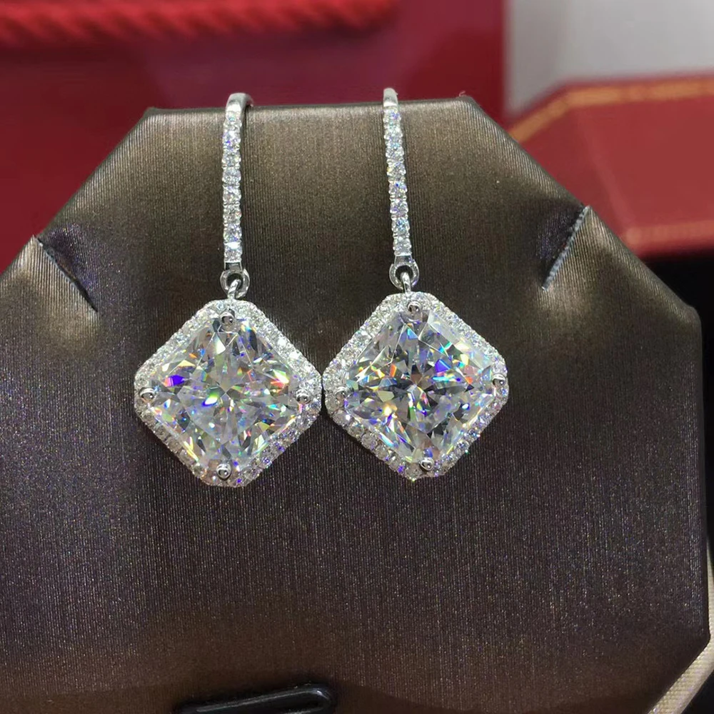 New Gorgeous Silver Color Crystal Square Zirconia Drop Earrings Women Brilliant Bridal Marriage Earrings Gift Fashion Jewelry
New Gorgeous Silver Color Crystal Square Zirconia Drop Earrings Women Brilliant Bridal Marriage Earrings Gift Fashion Jewelry