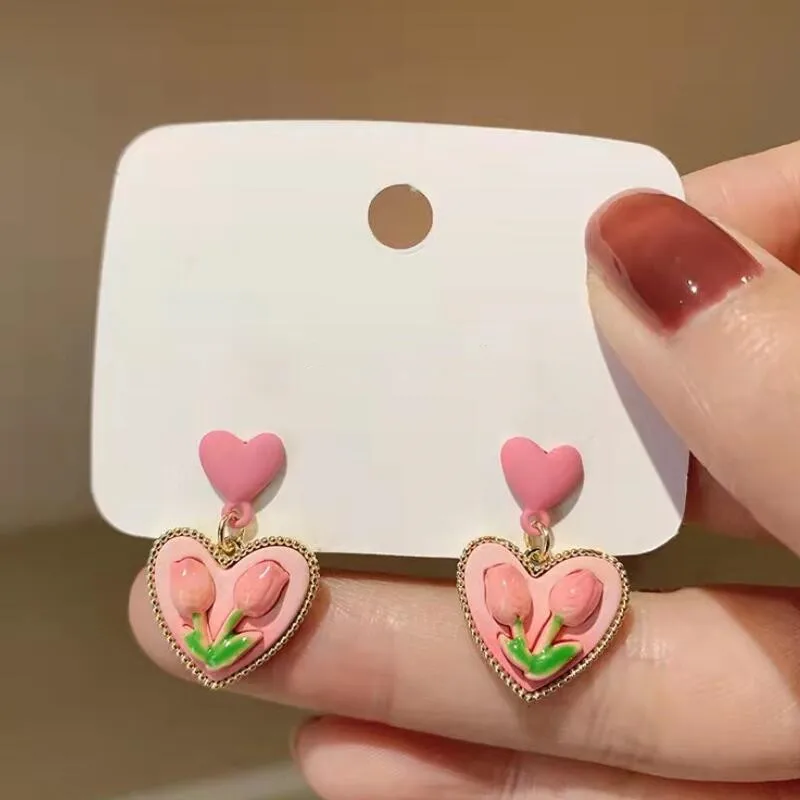 New Fashion Pink Design Tulip Heart Earrings For Women Party Korean Female Jewelry Trend Sweet Flower Drop Earrings For Girls
New Fashion Pink Design Tulip Heart Earrings For Women Party Korean Female Jewelry Trend Sweet Flower Drop Earrings For Girls