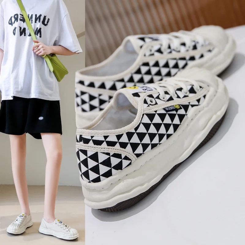 2022 new women canvas shoes women's dissolved bottom shell head skateboarding shoes student breathable Korean shoes fashion
2022 new women canvas shoes women's dissolved bottom shell head skateboarding shoes student breathable Korean shoes fashion