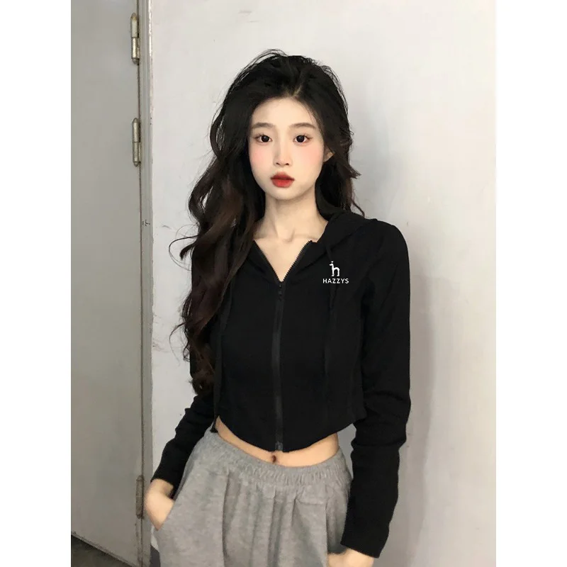 HAZZYS Ladies Golf Blazer Fall Thin Black Hooded Short Shoulder Hoodie Design Sense Top Irregular Zipper Cardigan Sport Coat
HAZZYS Ladies Golf Blazer Fall Thin Black Hooded Short Shoulder Hoodie Design Sense Top Irregular Zipper Cardigan Sport Coat