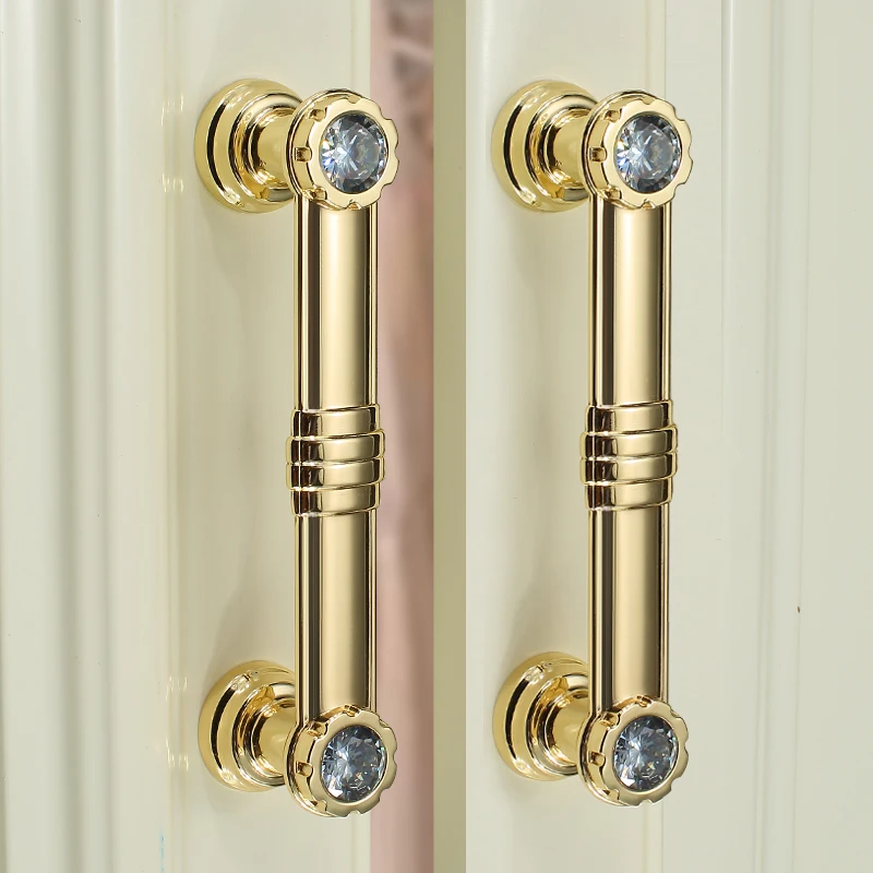 Ai ni ai Jia European-style wardrobe door handle bronze diamond crystal handle cabinet drawer small handle modern and simple.
Ai ni ai Jia European-style wardrobe door handle bronze diamond crystal handle cabinet drawer small handle modern and simple.