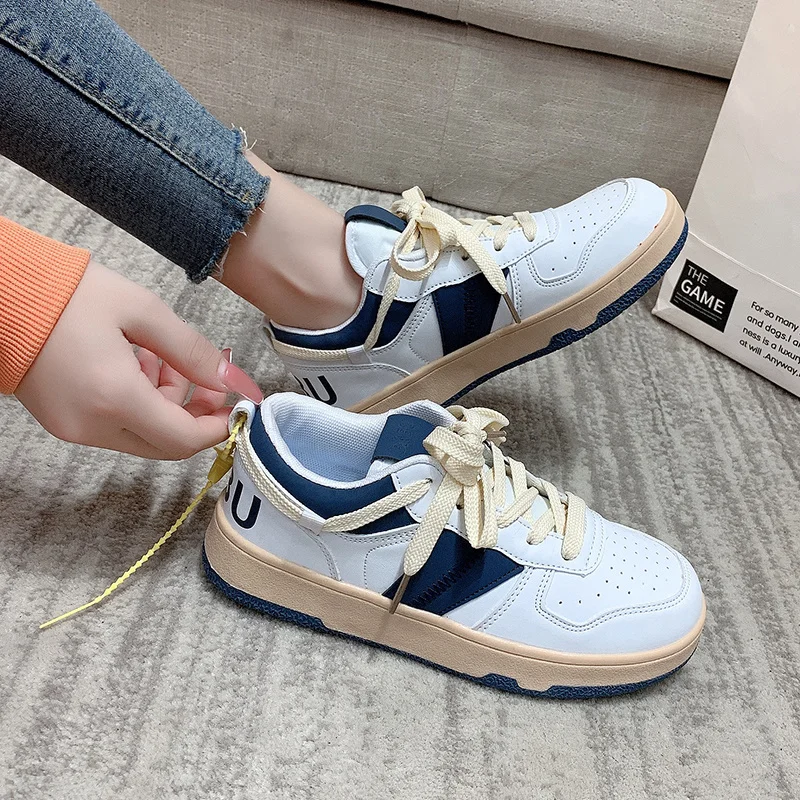 Autumn and winter new round toe lace-up platform women's sneakers 2021 fur women's cotton boots green casual vulcanized shoes 
Autumn and winter new round toe lace-up platform women's sneakers 2021 fur women's cotton boots green casual vulcanized shoes