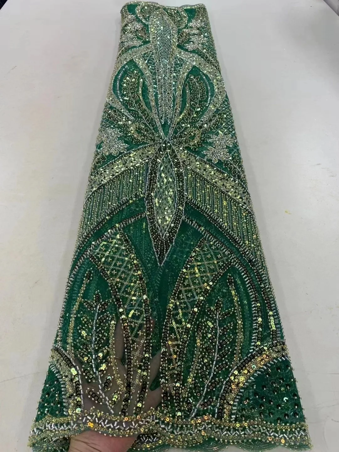 Latest Gorgeous Green African Handmade Beads Laces Fabrics Luxury Nigerian Sequins Mesh Lace Fabric For Party Dress
Latest Gorgeous Green African Handmade Beads Laces Fabrics Luxury Nigerian Sequins Mesh Lace Fabric For Party Dress