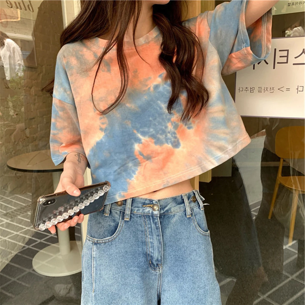 Tops Women Blouses Sexy Tie Dye Navel Short Tee Loose Simple Design T Shirt Street All-Match Personalized Vintage Wear Summer
Tops Women Blouses Sexy Tie Dye Navel Short Tee Loose Simple Design T Shirt Street All-Match Personalized Vintage Wear Summer