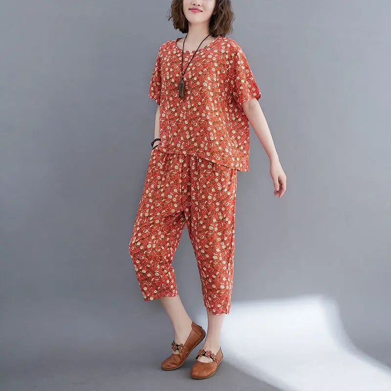 2022 Women's Summer New 2 Piece Sets Female Printed Casual Short Sleeve Tops + High Waist Trousers Ladies Suits W74
2022 Women's Summer New 2 Piece Sets Female Printed Casual Short Sleeve Tops + High Waist Trousers Ladies Suits W74