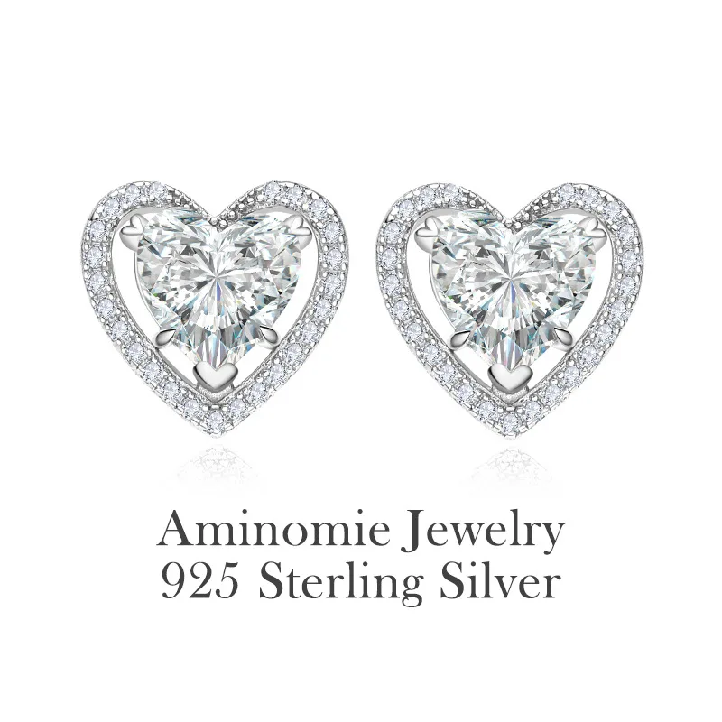 Unique Design Small Stud Earrings Made of S925 Silver with Diamond Inlay and Heart Shape Luxury and Romantic Gift for Women
Unique Design Small Stud Earrings Made of S925 Silver with Diamond Inlay and Heart Shape Luxury and Romantic Gift for Women