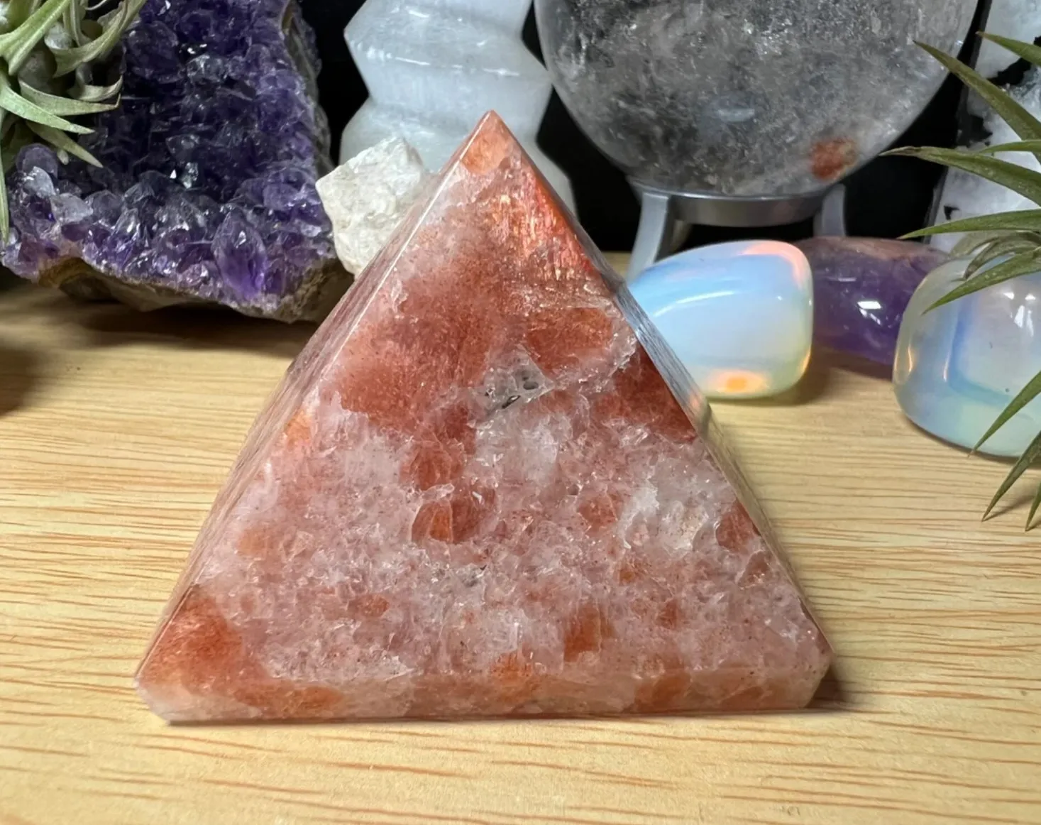 Natural Gold Sunstone Mineral Crystal Pyramid Healing Power Stone Gift Home Decor
Natural Gold Sunstone Mineral Crystal Pyramid Healing Power Stone Gift Home Decor