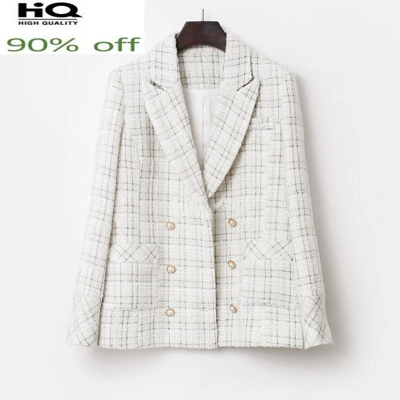 Beige Tweed plaid spring / autumn women's coat Double-breasted ladies suit small fragrant wind jacket
Beige Tweed plaid spring / autumn women's coat Double-breasted ladies suit small fragrant wind jacket