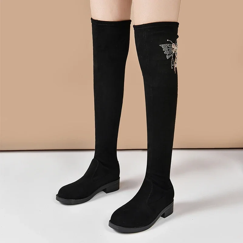 Chunky New Women High Heels Shoes Crystal Chelsea Boots Fashion Winter 2024 Suede Fringe Over The Knee High Pumps Sock Botas
Chunky New Women High Heels Shoes Crystal Chelsea Boots Fashion Winter 2024 Suede Fringe Over The Knee High Pumps Sock Botas
