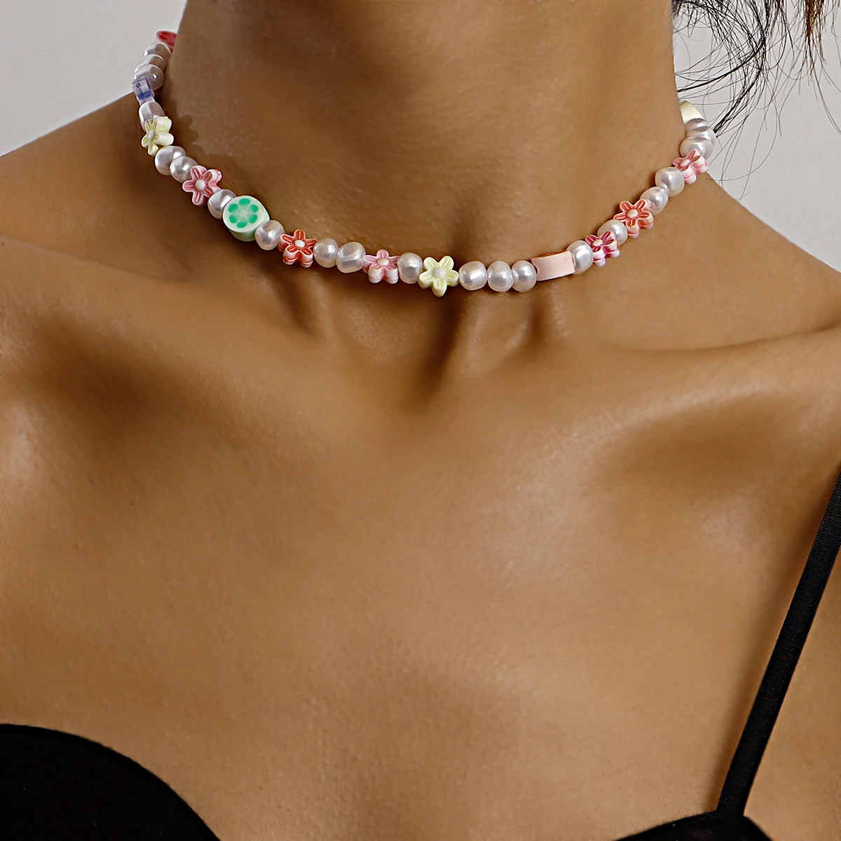 Fashion Trend Bohemian Multi-color Soft Pottery Flower Pearl Necklace Women's Simple Necklace Jewelry Accessories Gift Wholesale
Fashion Trend Bohemian Multi-color Soft Pottery Flower Pearl Necklace Women's Simple Necklace Jewelry Accessories Gift Wholesale