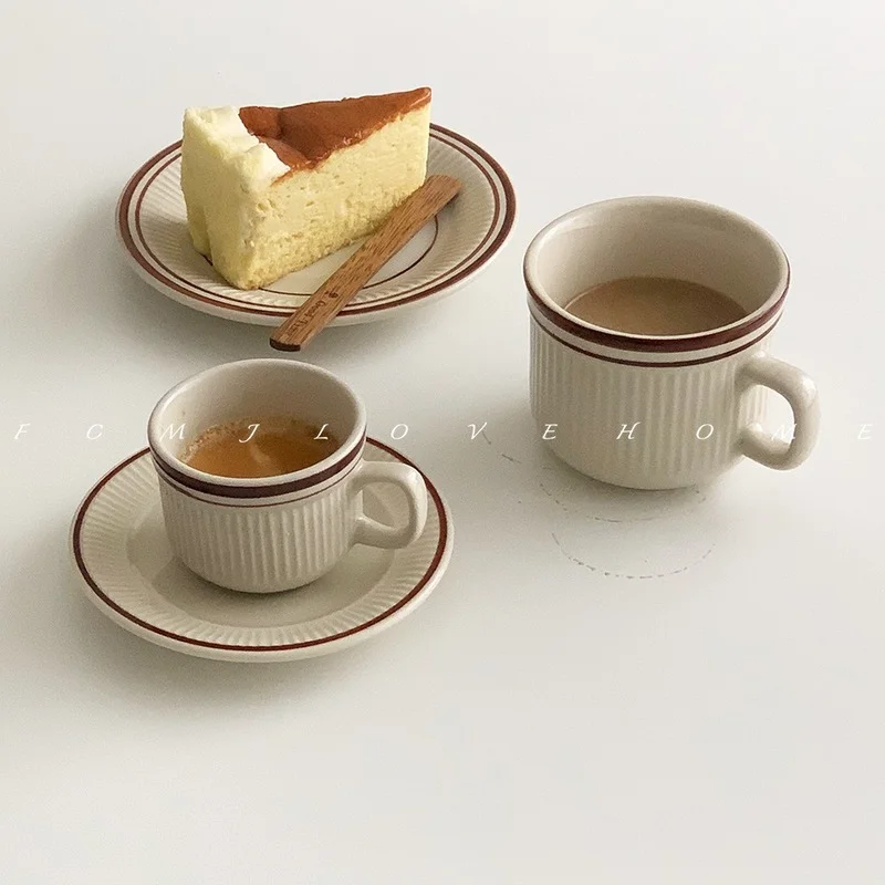 Simple Retro Coffee Cup Set Handmade Vertical Grain Creative Cup Vintage Cup Set Small Travel Crockery Turkish Tazas Drinkware
Simple Retro Coffee Cup Set Handmade Vertical Grain Creative Cup Vintage Cup Set Small Travel Crockery Turkish Tazas Drinkware