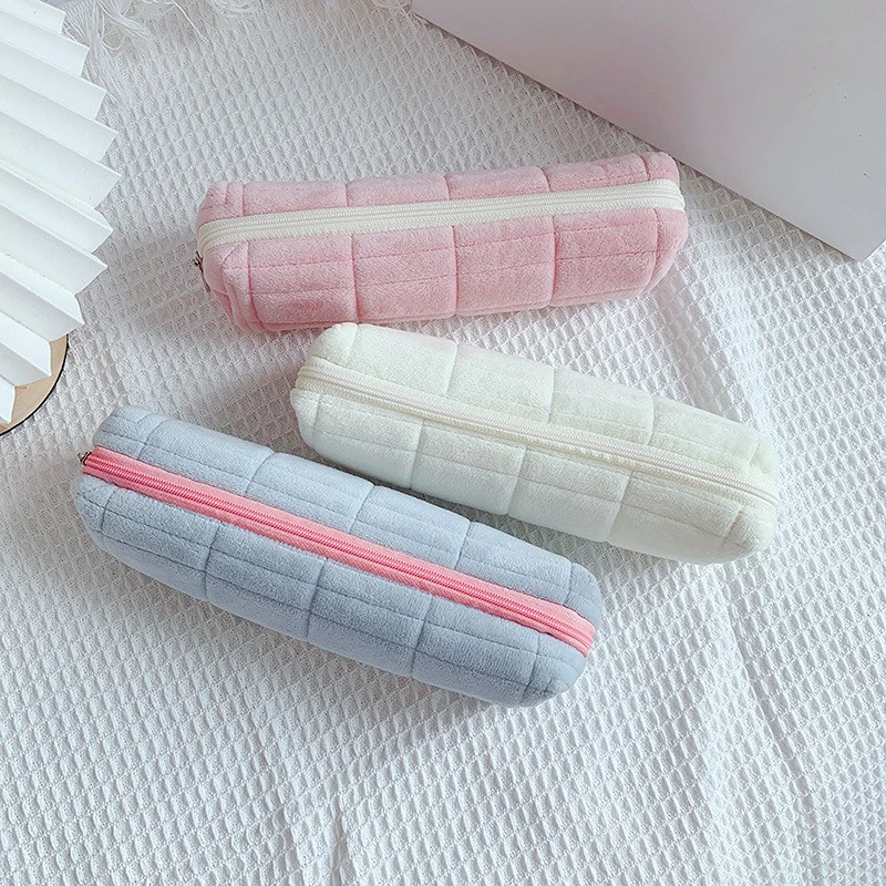 Velvet New Pencil Pen Case Korean Solid Color Women Cosmetic Toiletry Organizer for Girls Makeup Brushes Storage Bag
Velvet New Pencil Pen Case Korean Solid Color Women Cosmetic Toiletry Organizer for Girls Makeup Brushes Storage Bag