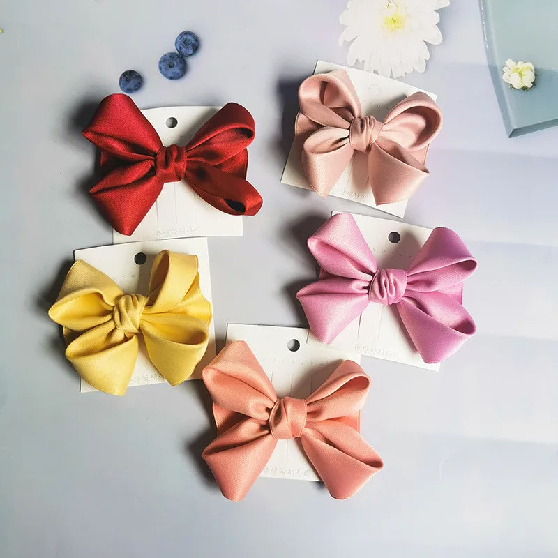 New Solid Ribbon Bowknot Hair Clips for Baby Girls Handmade Cute Bows Hairpin Barrettes Headwear Kids Hair Accessories
New Solid Ribbon Bowknot Hair Clips for Baby Girls Handmade Cute Bows Hairpin Barrettes Headwear Kids Hair Accessories