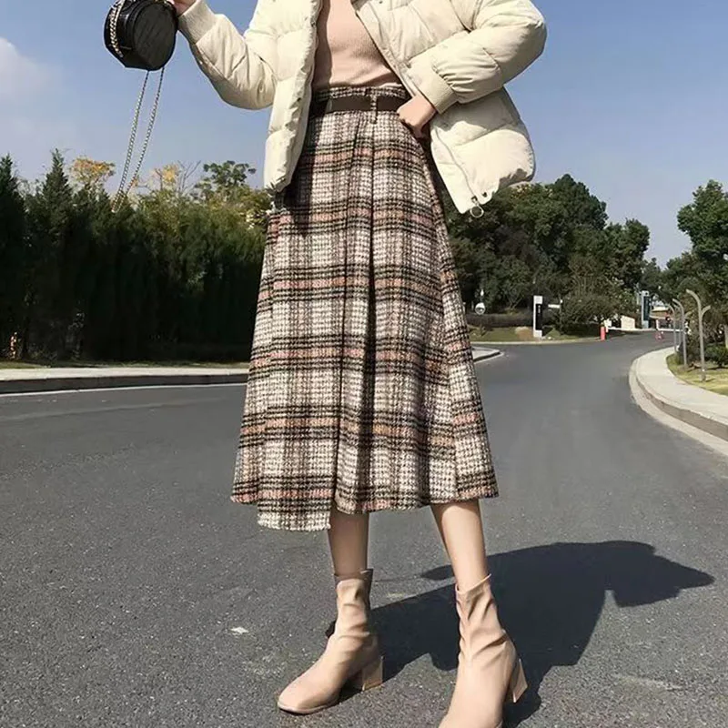 Autumn Winter Thicken Long Skirt Women Vintage High Waist Irregular Plaid Skirts Female Elegant with Belt A-Line Skirts
Autumn Winter Thicken Long Skirt Women Vintage High Waist Irregular Plaid Skirts Female Elegant with Belt A-Line Skirts