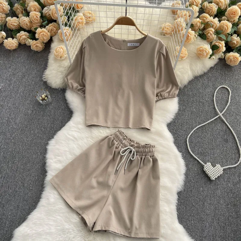 Women Casual Tracksuit Shorts Set Summer Puff Sleeve Blouse Shirt Tops And Mini Drawstring Shorts Suit Lounge Wear Two Piece Set
Women Casual Tracksuit Shorts Set Summer Puff Sleeve Blouse Shirt Tops And Mini Drawstring Shorts Suit Lounge Wear Two Piece Set