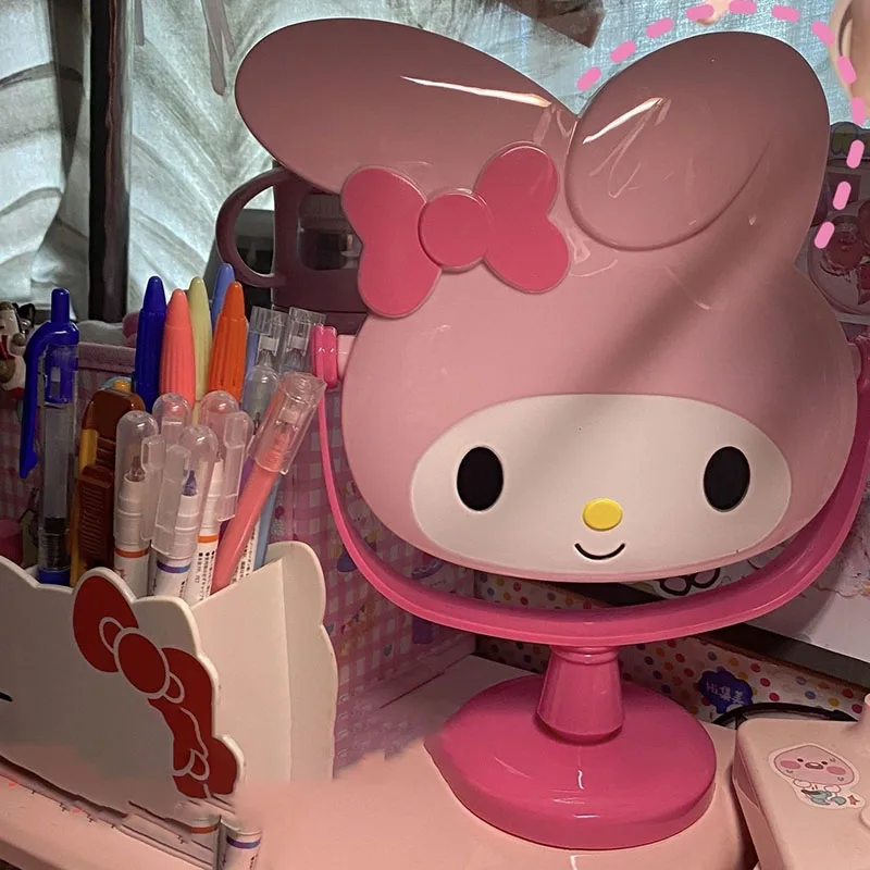 Кавайное зеркало для макияжа Sanrio MyMelody, мультяшное портативное милое настольное зеркало, плюшевая игрушка в виде сердца для девушек, зеркало...
Кавайное зеркало для макияжа Sanrio MyMelody, мультяшное портативное милое настольное зеркало, плюшевая игрушка в виде сердца для девушек, зеркало...