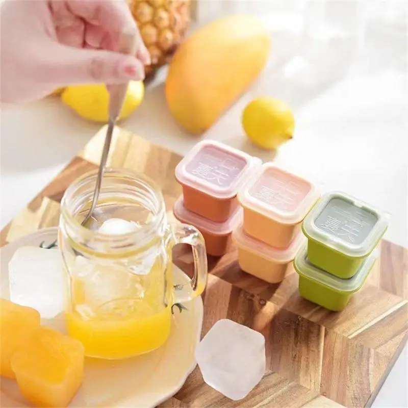 New Ice Plaid Mold Silicone Household Small Block Ice Storage With Lid Large Block One-bite Summer Ice Box Artifact
New Ice Plaid Mold Silicone Household Small Block Ice Storage With Lid Large Block One-bite Summer Ice Box Artifact