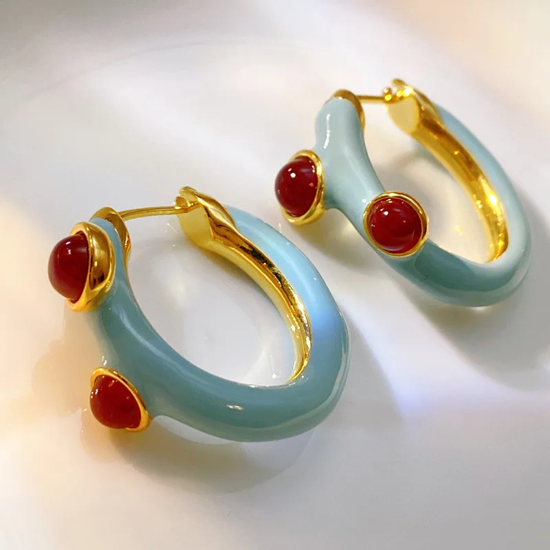 Brand New Korean Simple Fashion Accessories Blue Enamel Earring Ear Studs with Red Gem for Women Brass Plated 18K Gold
Brand New Korean Simple Fashion Accessories Blue Enamel Earring Ear Studs with Red Gem for Women Brass Plated 18K Gold