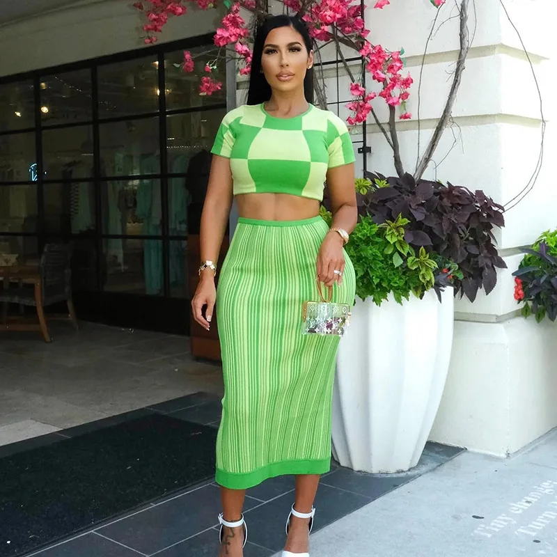 Chic Two Piece Skirt Set Women's Y2K Dresses Sexy Outfit Cropped Tee Tops and Striped Long Skirt Suit Female Summer Clothing
Chic Two Piece Skirt Set Women's Y2K Dresses Sexy Outfit Cropped Tee Tops and Striped Long Skirt Suit Female Summer Clothing