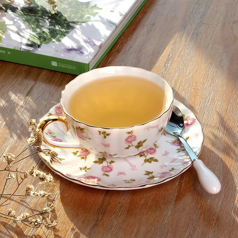 European Tea Set Porcelain Handmade Coffee Cup Elegant Pink Printing White Fine Bone China Royal Cups Xicaras Wedding Gifts
European Tea Set Porcelain Handmade Coffee Cup Elegant Pink Printing White Fine Bone China Royal Cups Xicaras Wedding Gifts