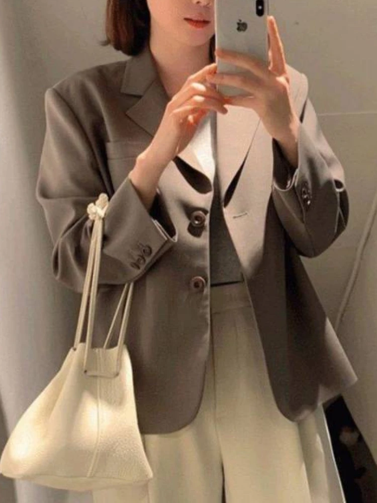 Blazer Women Solid Color Loose Long Sleeve Suit Jacket Spring Autumn New Outerwear Korean Fashion Elegant Jacket Women Top Women
Blazer Women Solid Color Loose Long Sleeve Suit Jacket Spring Autumn New Outerwear Korean Fashion Elegant Jacket Women Top Women