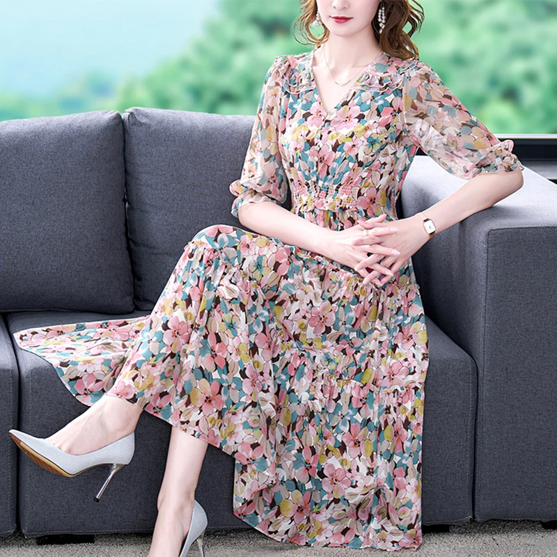 Summer Floral Mulberry Silk V-Neck Midi DressWomen Boho Fashion Light Beach Sundress 2022 Korean Elegant Bodycon Casual Vestidos
Summer Floral Mulberry Silk V-Neck Midi DressWomen Boho Fashion Light Beach Sundress 2022 Korean Elegant Bodycon Casual Vestidos