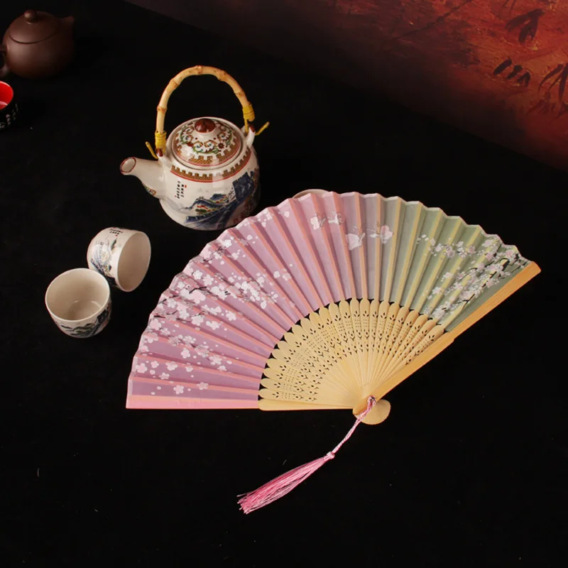 China Folding Fan Vintage Chinese Style Daily Use Party Dance Gift Hand Held Summer Cooling Retro Favors Decorative Bamboo
China Folding Fan Vintage Chinese Style Daily Use Party Dance Gift Hand Held Summer Cooling Retro Favors Decorative Bamboo