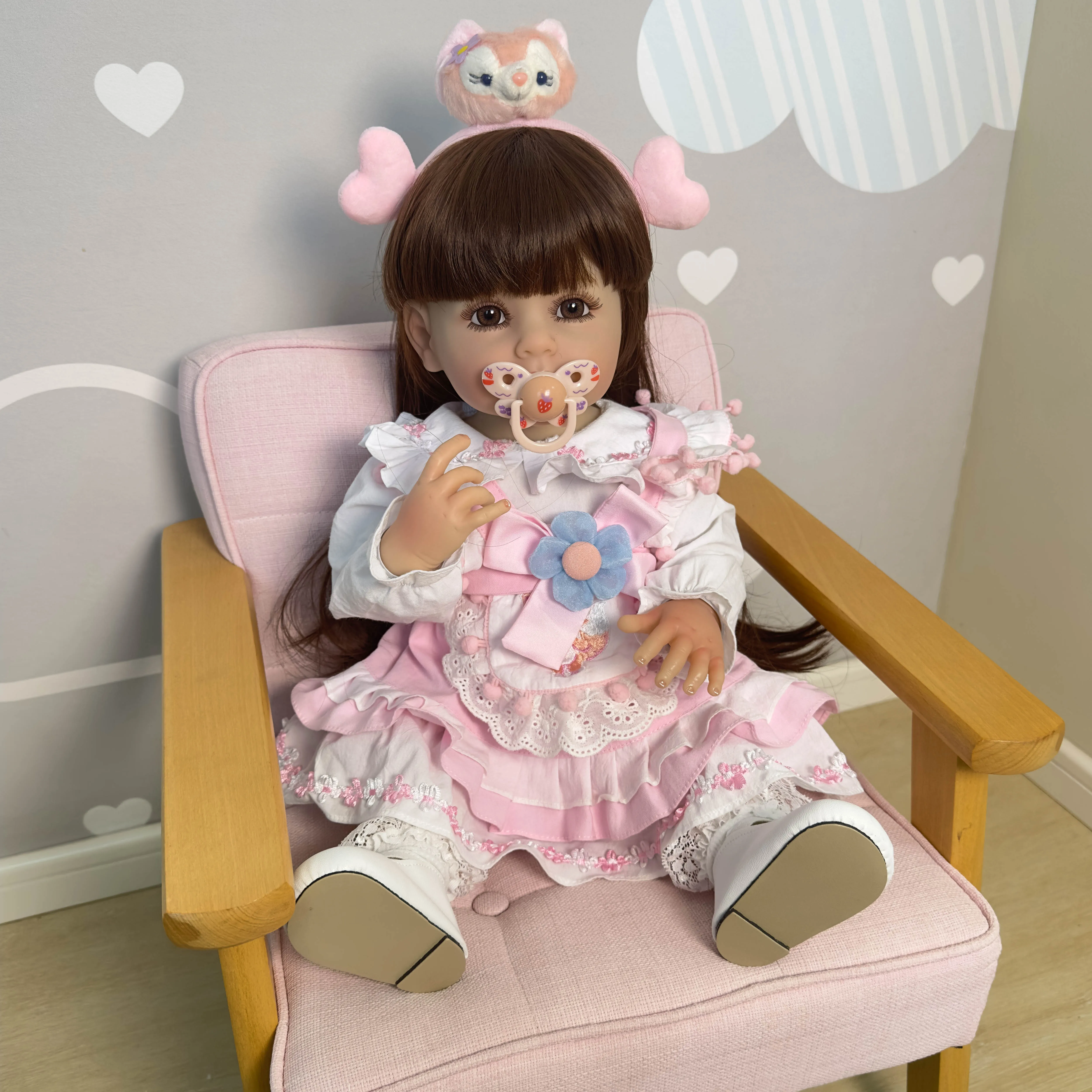 55cm full glue immersible simulation doll, family toy gift, wig set, hair stand against the wall
55cm full glue immersible simulation doll, family toy gift, wig set, hair stand against the wall