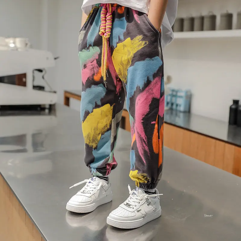 2022 New Arrival Boys Tie Dye Casual Pants Spring Fashion Hot Deals Graffiti Painting Print Sweatpants Cotton Kids Long Trousers
2022 New Arrival Boys Tie Dye Casual Pants Spring Fashion Hot Deals Graffiti Painting Print Sweatpants Cotton Kids Long Trousers