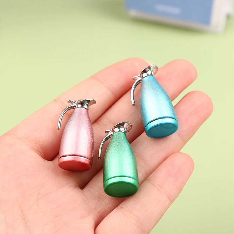 1/12 Dollhouse Miniature Kettle Simulation Furniture Tea Pot Model Kitchen Accessories For Doll House Decor Kid Pretend Play Toy
1/12 Dollhouse Miniature Kettle Simulation Furniture Tea Pot Model Kitchen Accessories For Doll House Decor Kid Pretend Play Toy