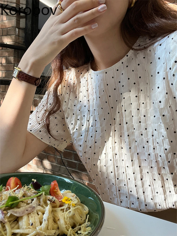 Korobov Woman Tshirts Vintage Folds Summer Polka Dot O-Neck Simple Sweet Temperament Commute Fashion Blusas Mujer De Moda 2022
Korobov Woman Tshirts Vintage Folds Summer Polka Dot O-Neck Simple Sweet Temperament Commute Fashion Blusas Mujer De Moda 2022