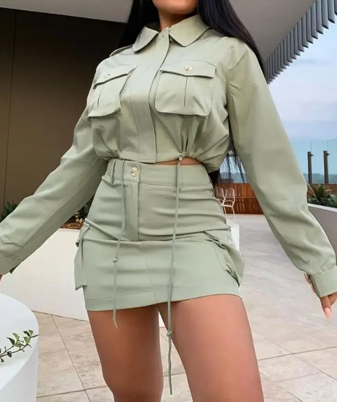 Women's Two Piece Suit Outfits Fashion New Locomotive Style Solid Pocket Design Drawstring Flap Detail Crop Top & Mini Skirt Set
Women's Two Piece Suit Outfits Fashion New Locomotive Style Solid Pocket Design Drawstring Flap Detail Crop Top & Mini Skirt Set