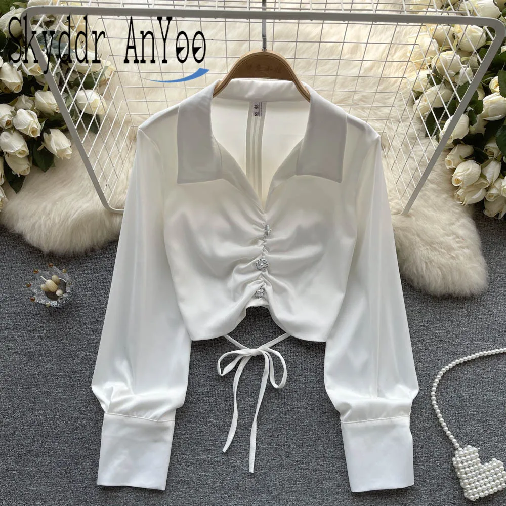 2023 Summer Fashion Women's Shirts & Blouses Satin Long Sleeve V-Neck Pleated Slim Shirt Crop Top Women Elegant Chic Blusas
2023 Summer Fashion Women's Shirts & Blouses Satin Long Sleeve V-Neck Pleated Slim Shirt Crop Top Women Elegant Chic Blusas