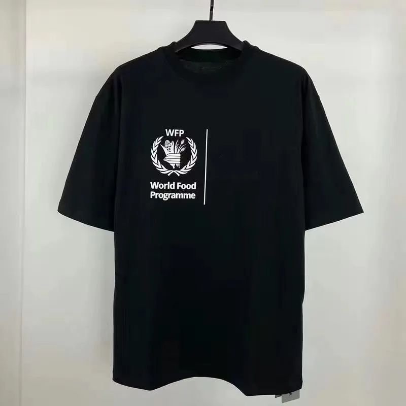 Short Sleeved Men's and Women's Summer New Fashion Pure Cotton T-shirt Trend Couple Student Versatile Top Casual Bottomed Shirt 
Short Sleeved Men's and Women's Summer New Fashion Pure Cotton T-shirt Trend Couple Student Versatile Top Casual Bottomed Shirt