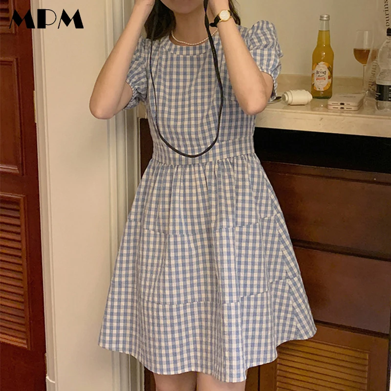 Vintage Women's Plaid Dress Loose Fashion Puff Sleeve O-Neck Ladies Mid-Length Skirt Pastoral Style Female Dresses 2022 Summer
Vintage Women's Plaid Dress Loose Fashion Puff Sleeve O-Neck Ladies Mid-Length Skirt Pastoral Style Female Dresses 2022 Summer