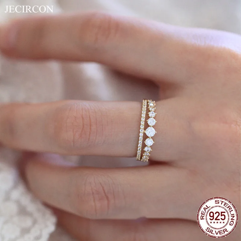 JECIRCON 14K Gold Plated 925 Sterling Silver Double Row Pavé Crystal Ring for Women Simple Japanese Light Luxury Jewelry Gift
JECIRCON 14K Gold Plated 925 Sterling Silver Double Row Pavé Crystal Ring for Women Simple Japanese Light Luxury Jewelry Gift