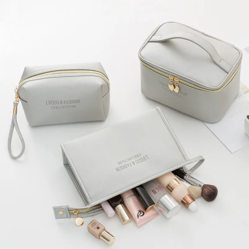 Soft PU Waterproof Storage Wash Portable Multi-function Can Be Portable Large-capacity Skin Care Cosmetic Bag
Soft PU Waterproof Storage Wash Portable Multi-function Can Be Portable Large-capacity Skin Care Cosmetic Bag