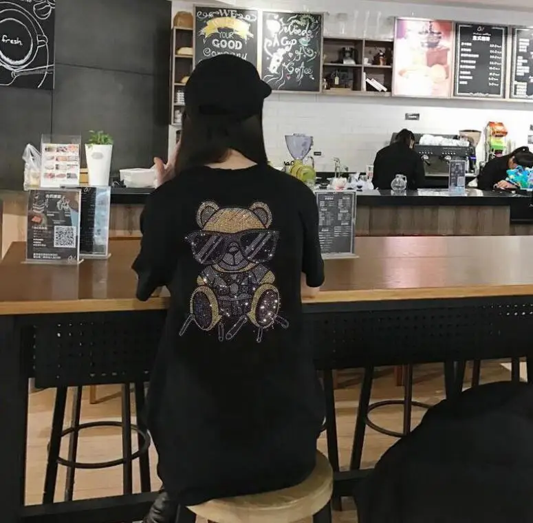 2022 Casual Female T Shirts Women Summer Tops Crown Bear Diamond Fashion Clothing O Neck Short Sleeve Rhinestone Ladies T-shirt
2022 Casual Female T Shirts Women Summer Tops Crown Bear Diamond Fashion Clothing O Neck Short Sleeve Rhinestone Ladies T-shirt