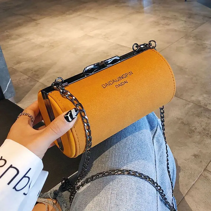 Cylinder Bag Matte Leather Small Crossbody Bags for Women 2022 Chain Trending Female Designer Shoulder Handbags Fashion Handbag
Cylinder Bag Matte Leather Small Crossbody Bags for Women 2022 Chain Trending Female Designer Shoulder Handbags Fashion Handbag
