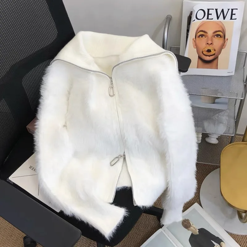 2022 Korean Autumn New High Neck Sweater Women Cardigan Coat Thickened Clothing Women Imitation Mink Velvet Top Short Knitwear
2022 Korean Autumn New High Neck Sweater Women Cardigan Coat Thickened Clothing Women Imitation Mink Velvet Top Short Knitwear