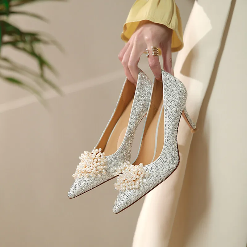 Ochanmeb Silver High Heels Pearls Pumps Women Luxury Brand Crystal Rhinestone Shiny Spark Shoe Ladies Bridal Party Wedding Shoes
Ochanmeb Silver High Heels Pearls Pumps Women Luxury Brand Crystal Rhinestone Shiny Spark Shoe Ladies Bridal Party Wedding Shoes