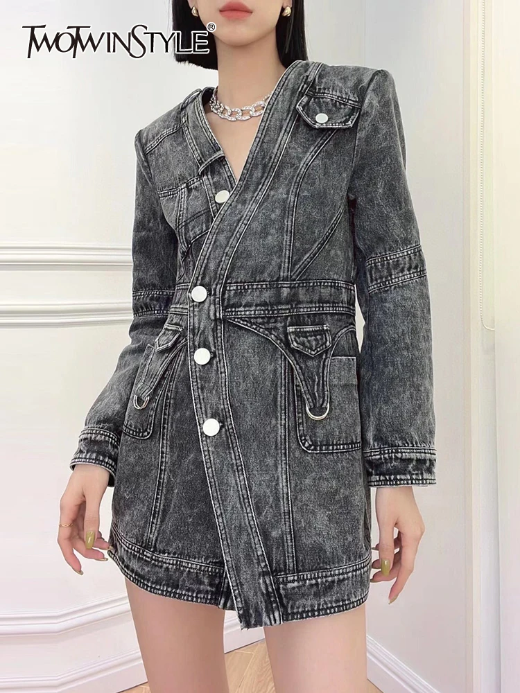 TWOTWINSTYLE Denim Slim Dress For Women V Neck Long Sleeve High Waist Solid Mini Dresses Female Autumn Clothing Style New 2022
TWOTWINSTYLE Denim Slim Dress For Women V Neck Long Sleeve High Waist Solid Mini Dresses Female Autumn Clothing Style New 2022