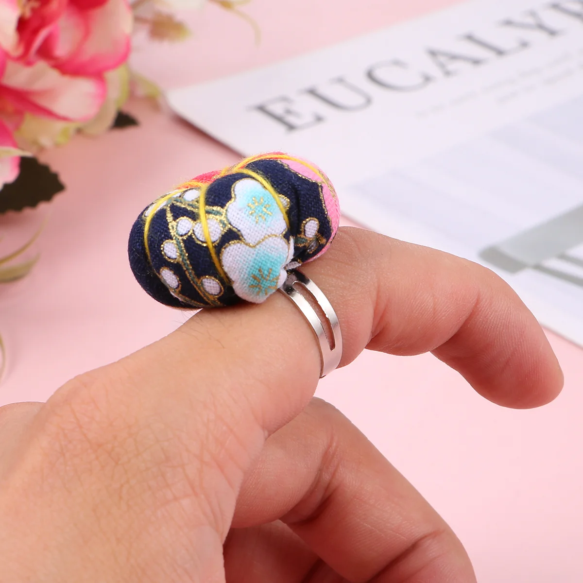 Pin Cushion Sewing Holder Needle Wristquilting Wearable Pincushion Elastic Ringcase Safety Organizer Pillow Strapsuppliescross
Pin Cushion Sewing Holder Needle Wristquilting Wearable Pincushion Elastic Ringcase Safety Organizer Pillow Strapsuppliescross