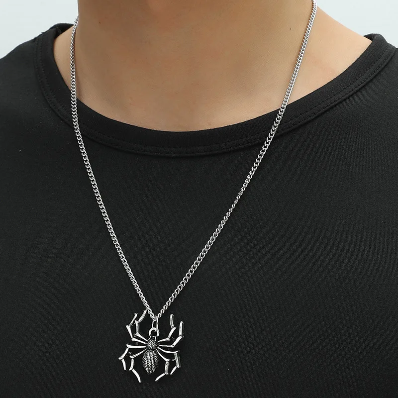 Hot Selling Gothic Vintage Spider Pendant Halloween Alternative Horror Tarantula Necklace Ornament
Hot Selling Gothic Vintage Spider Pendant Halloween Alternative Horror Tarantula Necklace Ornament