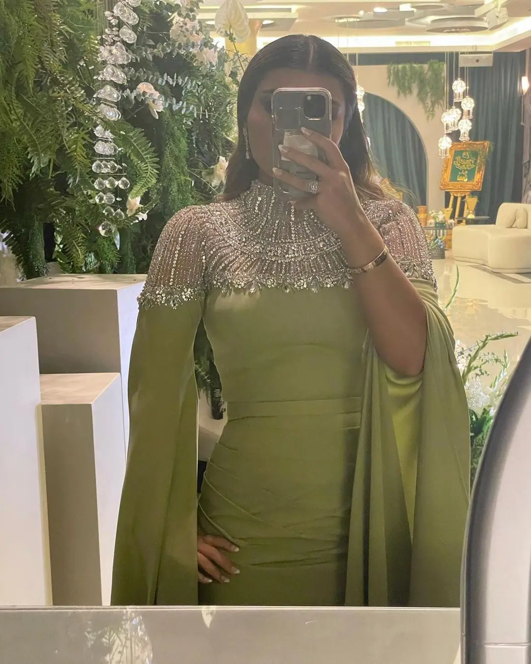 Saudi Arabia Women's Evening Dresses Long Sleeves High Neck Beadings Wedding Party Formal Occasion Dress Prom Gowns
Saudi Arabia Women's Evening Dresses Long Sleeves High Neck Beadings Wedding Party Formal Occasion Dress Prom Gowns