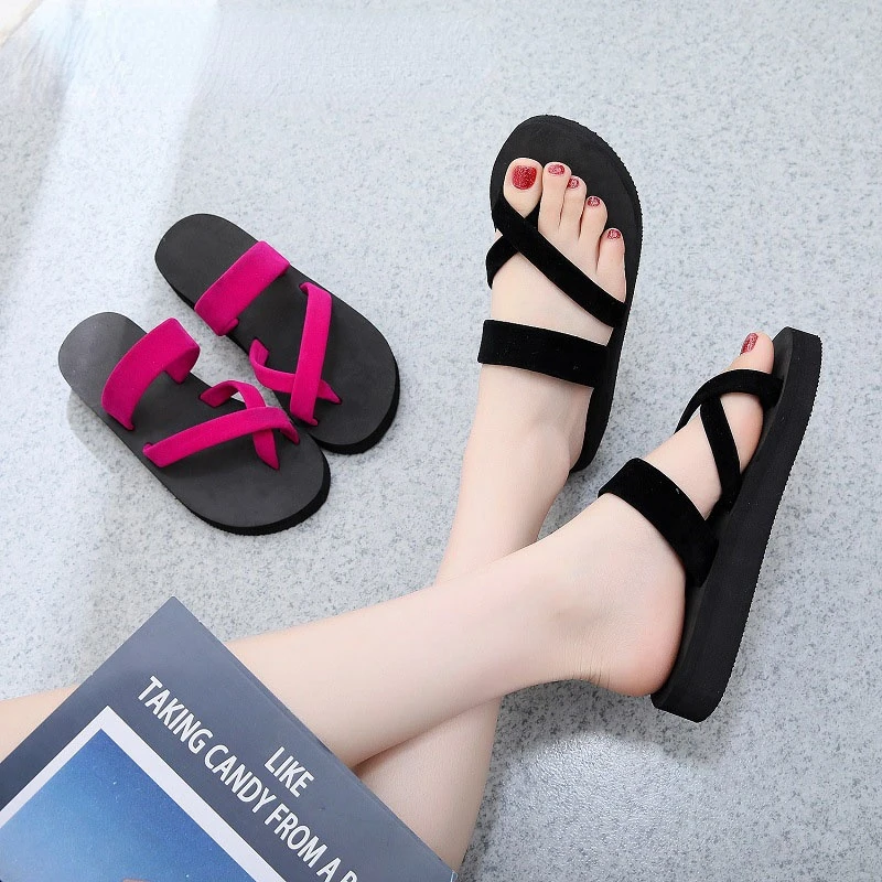 Fashion Women Slippers Summer Outdoor Light Weight Cool Shoes Ladies Flat Flip-flop Black Non-slip Basic Home Sandals
Fashion Women Slippers Summer Outdoor Light Weight Cool Shoes Ladies Flat Flip-flop Black Non-slip Basic Home Sandals