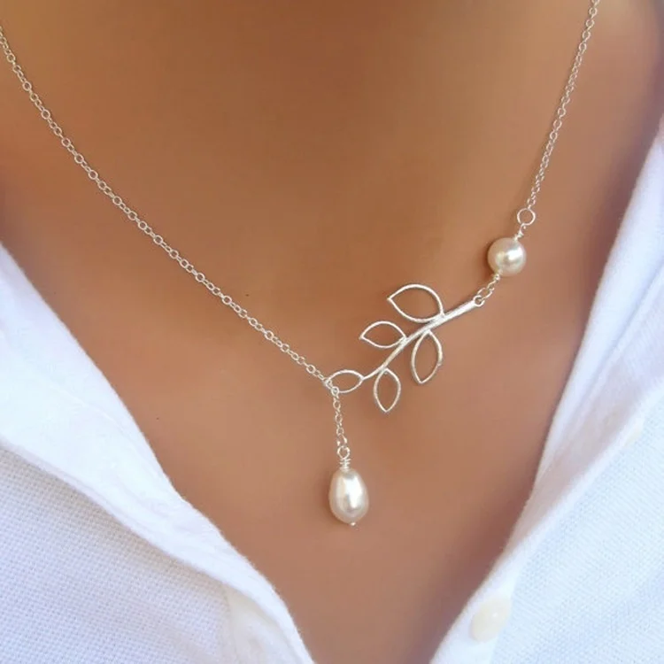 

Hot Sale New Fashion Chain Leaves Short Necklace Elegant Classical Silver Plated Romantic Pearl Clavicle Chain Charm Jewelery