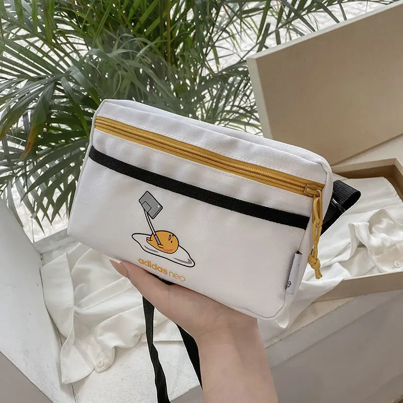 Y2K Sanrio аниме мультфильм кавайная Гудетама 2023 Новая повседневная универсальная сумка через плечо сумки для мальчиков рождественские подарки для мальчиков
Y2K Sanrio аниме мультфильм кавайная Гудетама 2023 Новая повседневная универсальная сумка через плечо сумки для мальчиков рождественские подарки для мальчиков
