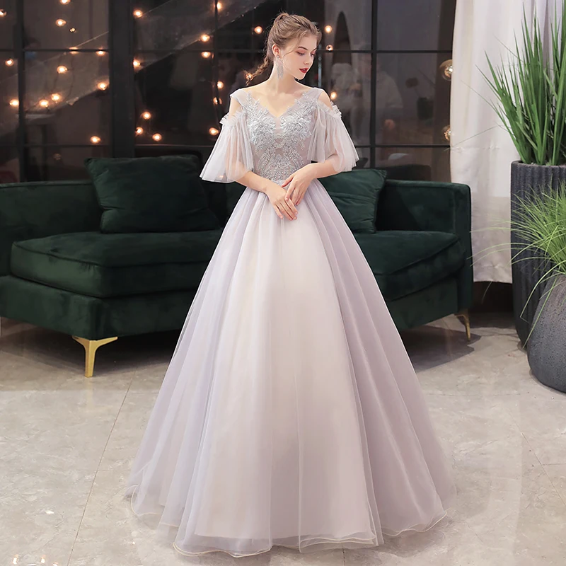 2022 New Elegant Prom Dresses Cap Sleeve V-neck Ball Gown Plus Size Party Dress Vintage Quinceanera Dresses Vestidos
2022 New Elegant Prom Dresses Cap Sleeve V-neck Ball Gown Plus Size Party Dress Vintage Quinceanera Dresses Vestidos