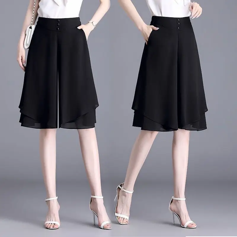 2023 Chiffon Summer Shorts Big Size Woman Skirt Slim Lady High Waisted Shorts Loose Wide Leg Short Girl Shorts Outwear W25
2023 Chiffon Summer Shorts Big Size Woman Skirt Slim Lady High Waisted Shorts Loose Wide Leg Short Girl Shorts Outwear W25